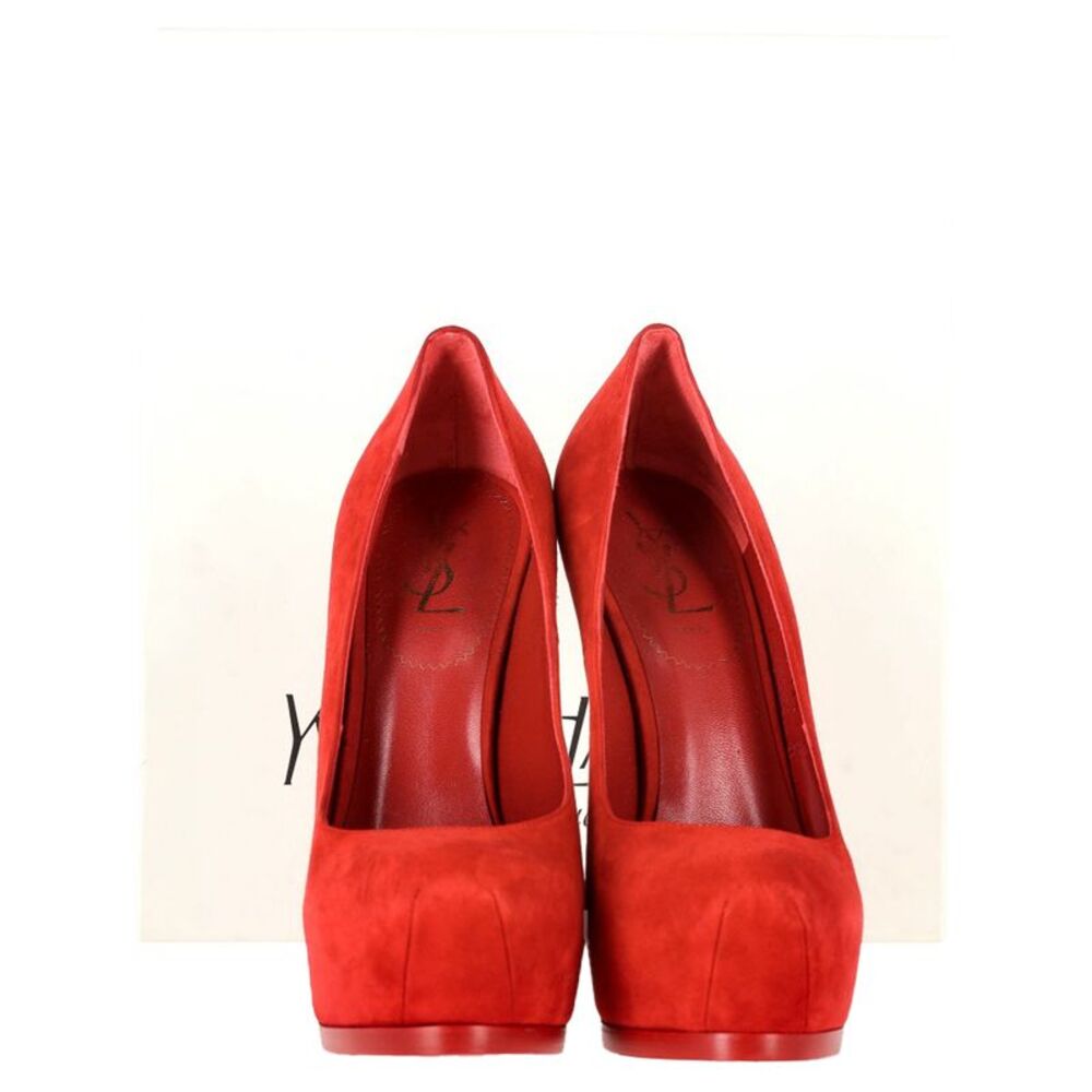 Saint Laurent Tribtoo Pumps in Red Suede - Picture 2 of 9